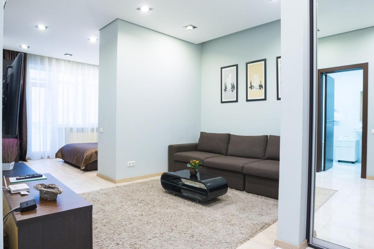 Navit Apartments With Breakfast, Near The Railway Station, The City Center And The Park كييف المظهر الخارجي الصورة