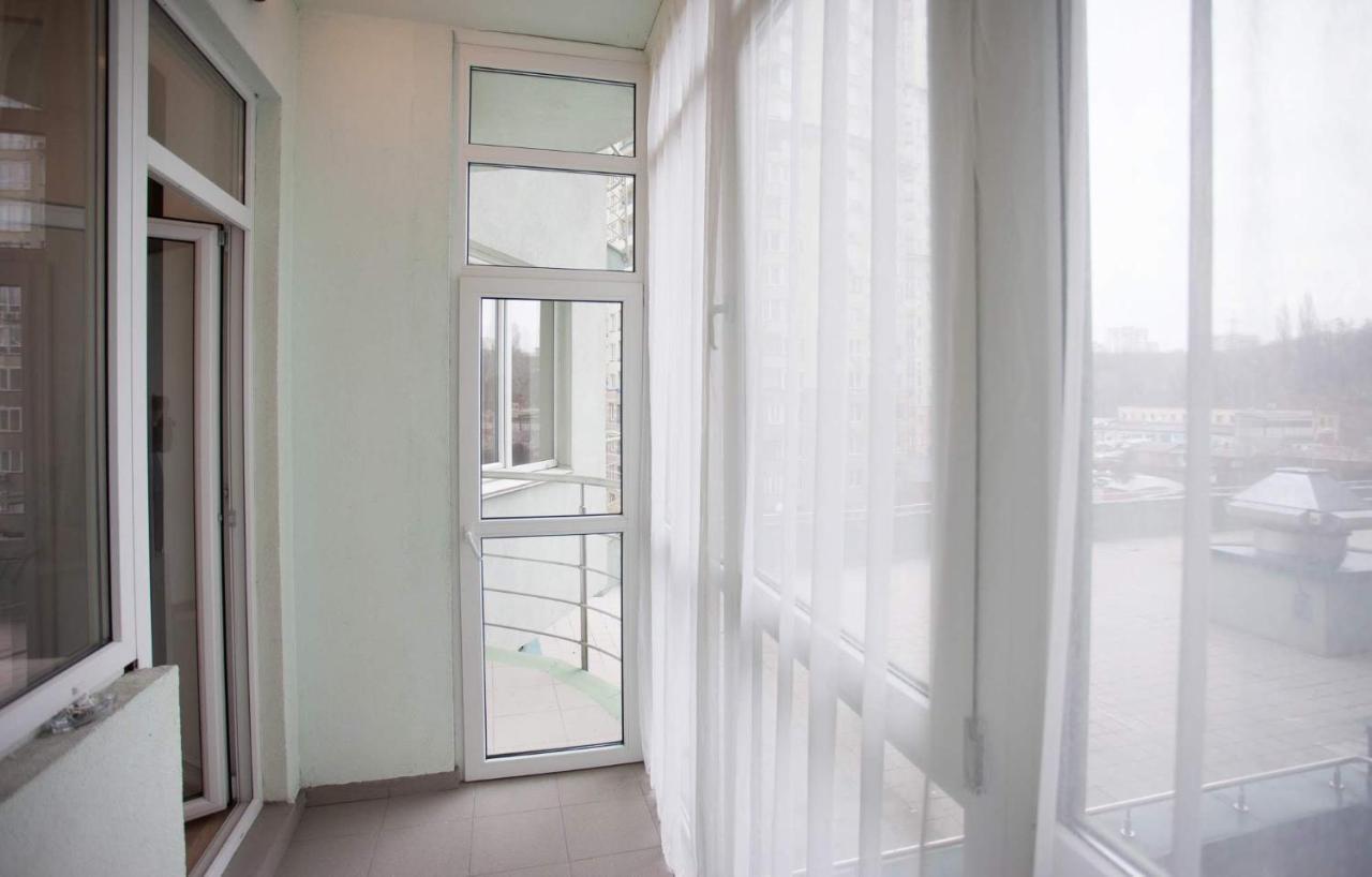 Navit Apartments With Breakfast, Near The Railway Station, The City Center And The Park كييف المظهر الخارجي الصورة