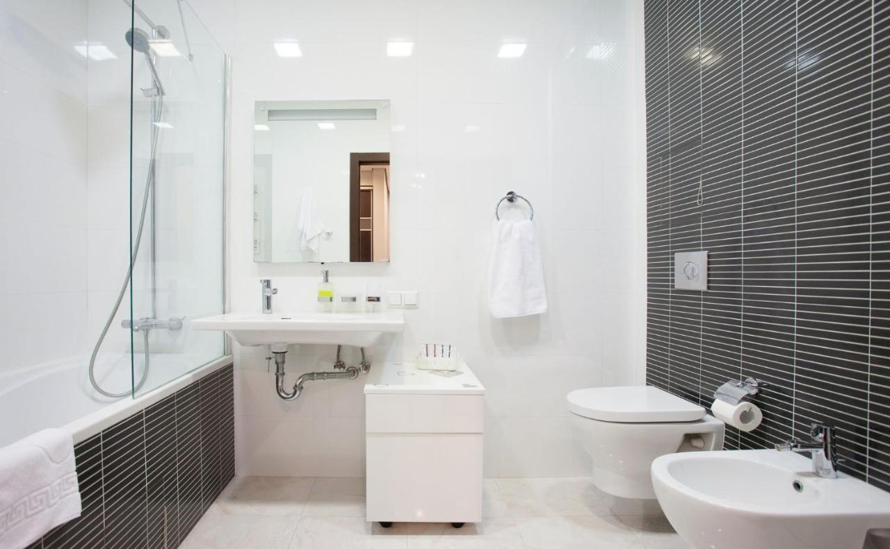 Navit Apartments With Breakfast, Near The Railway Station, The City Center And The Park كييف المظهر الخارجي الصورة