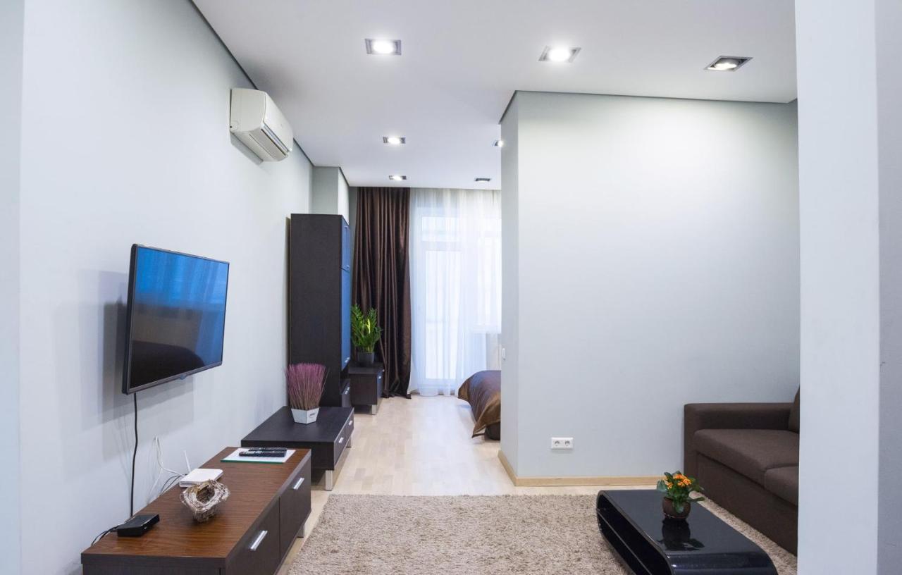Navit Apartments With Breakfast, Near The Railway Station, The City Center And The Park كييف المظهر الخارجي الصورة