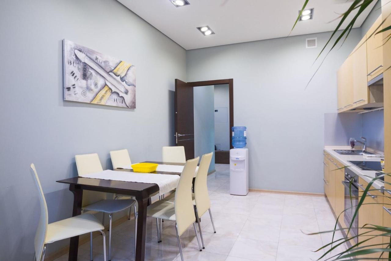 Navit Apartments With Breakfast, Near The Railway Station, The City Center And The Park كييف المظهر الخارجي الصورة